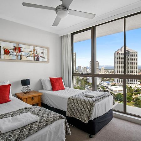Capricorn One Beachside Holiday Apartments - Official Gold Coast Exterior photo