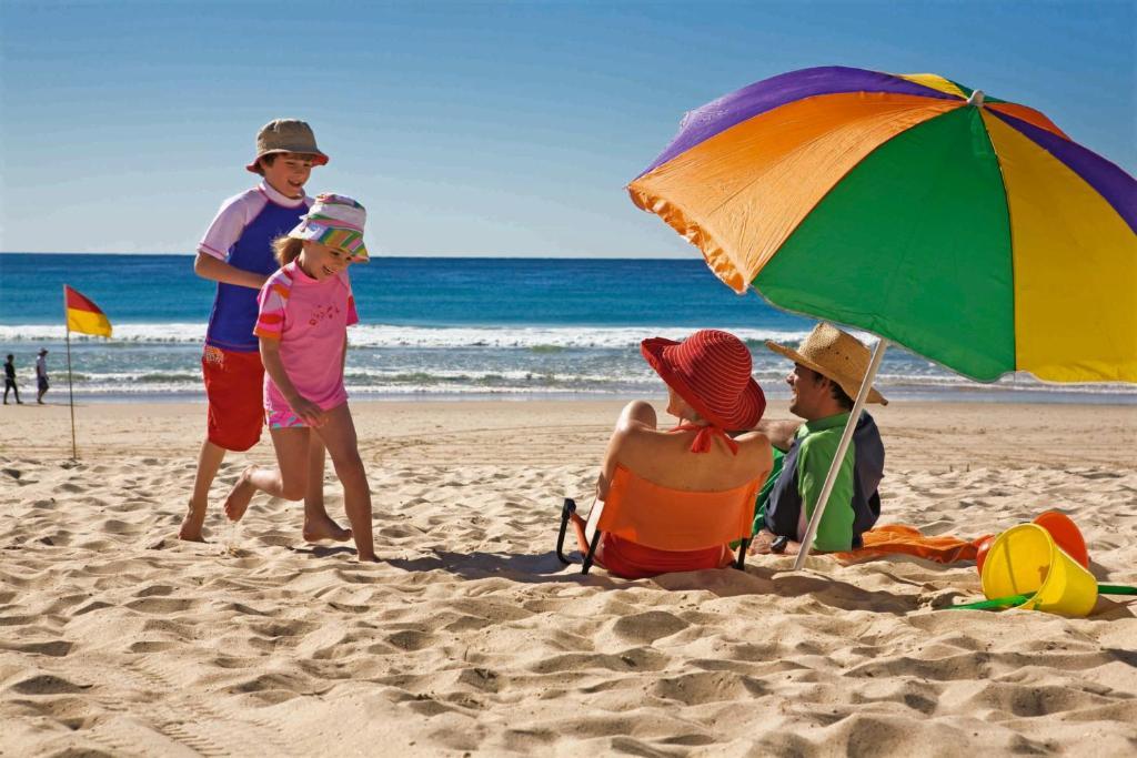 Capricorn One Beachside Holiday Apartments - Official Gold Coast Exterior photo